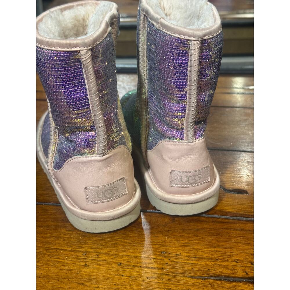 Ugg classic cosmo sequin boot size 4 kids - Picture 3 of 7